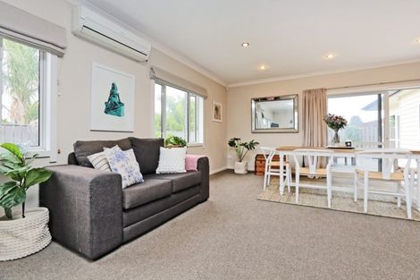 Photo of property in 25a Avenue Road, Greenmeadows, Napier, 4112