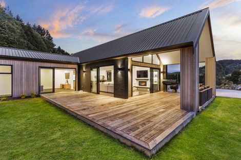 Photo of property in 25 Bayer Road, Puhoi, Silverdale, 0994