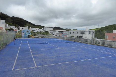 Photo of property in 42 Saddleback Grove, Karori, Wellington, 6012