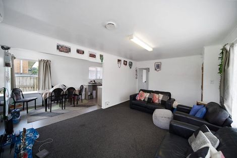 Photo of property in 25 Lachlan Place, Favona, Auckland, 2024