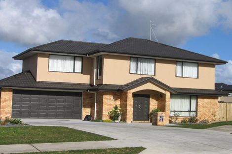 Photo of property in 39 Speyside Crescent, Flat Bush, Auckland, 2016