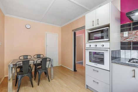 Photo of property in 28 Richmond Avenue, Karori, Wellington, 6012