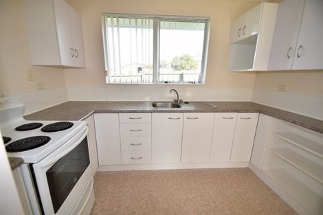 Photo of property in 2/2 Mcdowell Crescent, Hillcrest, Auckland, 0626