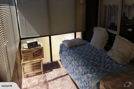 Photo of property in 1/20 Halldene Terrace, Red Beach, 0932