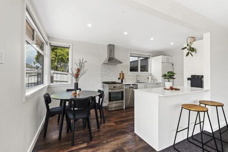 Photo of property in 63 Woodleigh Street, Frankleigh Park, New Plymouth, 4310