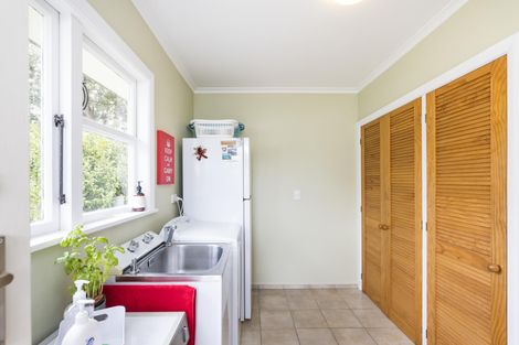 Photo of property in 26 Saint Albans Avenue, Hokowhitu, Palmerston North, 4410