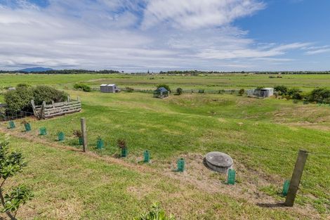 Photo of property in 161 Harakeke Road, Te Horo, Otaki, 5581