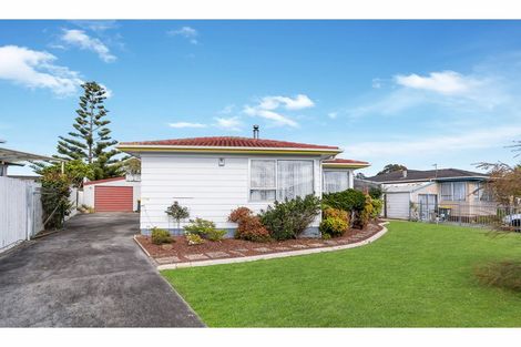 Photo of property in 17 Neems Place, Manurewa, Auckland, 2102