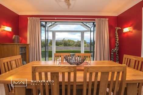 Photo of property in 8 Tuhua Lane, Brown Owl, Upper Hutt, 5018