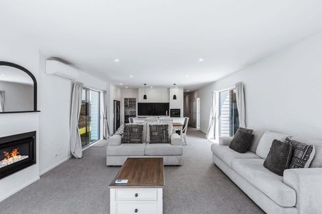 Photo of property in 15 Tai Road, Wharewaka, Taupo, 3330