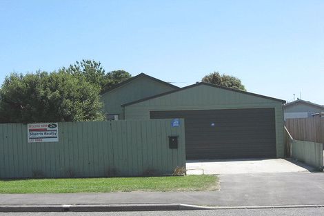Photo of property in 3 Sylvia Street, Parklands, Christchurch, 8083