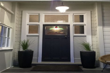 Photo of property in 16 Brewster Street, Bluff Hill, Napier, 4110