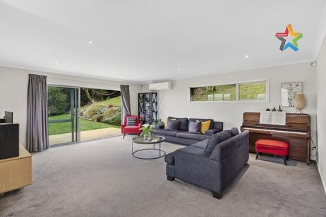 Photo of property in 10 Swain Grove, Riverstone Terraces, Upper Hutt, 5018