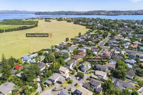 Photo of property in 25i Wellesley Road, Mangere Bridge, Auckland, 2022