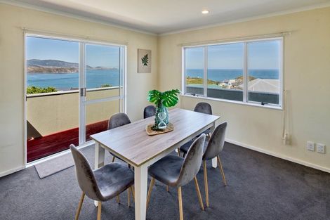 Photo of property in 25 Bowes Crescent, Strathmore Park, Wellington, 6022