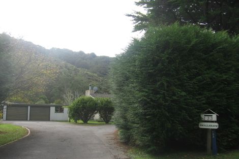 Photo of property in 133 Moores Valley Road, Wainuiomata, 5373