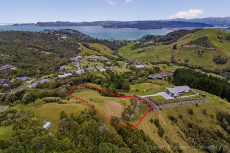 Photo of property in 79 Tarapatiki Drive, Whitianga, 3510
