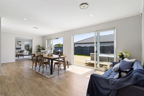 Photo of property in 3 Kuawa Drive, Kumeu, 0810