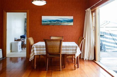 Photo of property in 51 Dahlia Street, Palmerston North, 4410