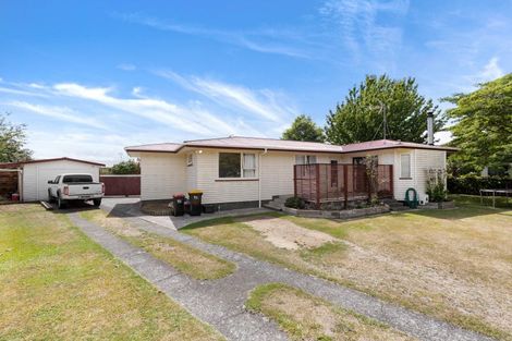 Photo of property in 16 Kenmore Place, Tokoroa, 3420