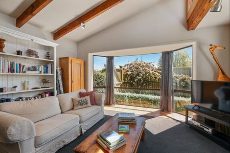 Photo of property in 15 Waiau Street, Cracroft, Christchurch, 8025