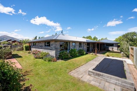 Photo of property in 2 Sherwin Avenue, Albert Town, Wanaka, 9305