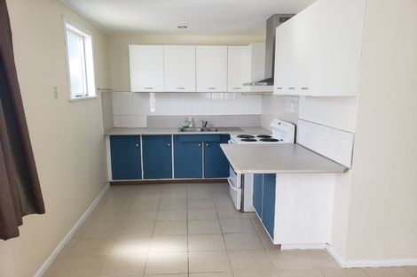 Photo of property in 2/255 Waterloo Road, Hutt Central, Lower Hutt, 5011