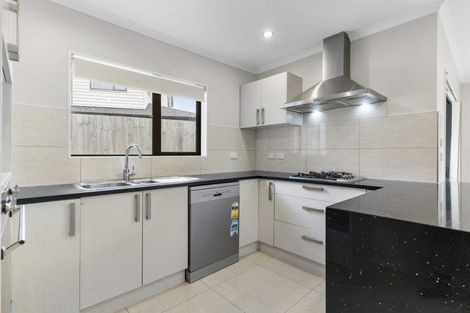 Photo of property in 88 Keri Vista Rise, Papakura, 2110