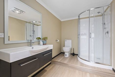 Photo of property in 40 Ruapehu Drive, Fitzherbert, Palmerston North, 4410