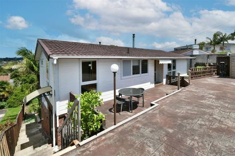Photo of property in 60 Carlisle Road, Browns Bay, Auckland, 0630