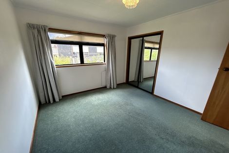 Photo of property in 14a Chablis Place, Henderson, Auckland, 0612