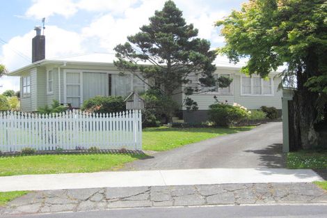 Photo of property in 15 Glenburn Place, Papakura, 2110