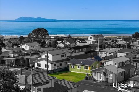 Photo of property in 12 Marine Avenue, Waihi Beach, 3611