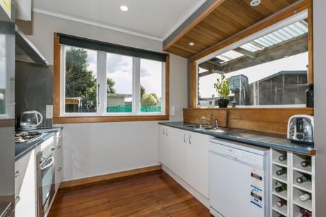 Photo of property in 802 Lyell Street, Akina, Hastings, 4122