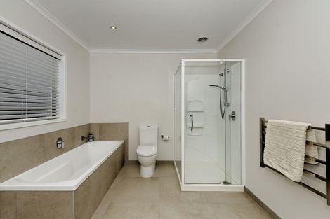 Photo of property in 14 Teal Way, Hobsonville, Auckland, 0616