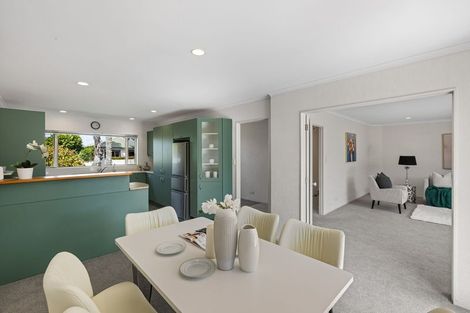 Photo of property in 12 Dan Tori Place, Orewa, 0931