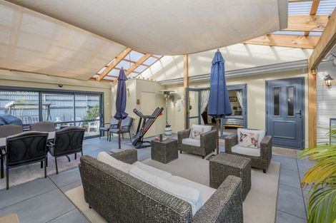 Photo of property in 32 Pratt Avenue, Foxton Beach, Foxton, 4815