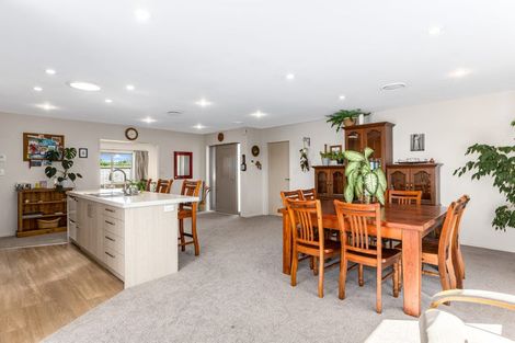 Photo of property in 25 Kahurangi Heights, Aotea, Porirua, 5024