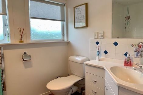 Photo of property in 121 Brian Crescent, Stanmore Bay, Whangaparaoa, 0932