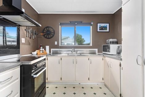 Photo of property in 28 Syme Crescent, Kawerau, 3127