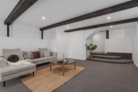 Photo of property in 6 Aotea Place, Chedworth, Hamilton, 3210