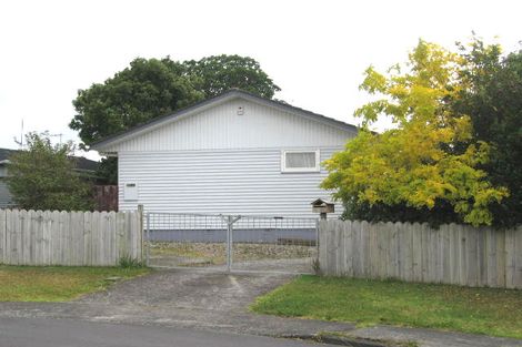 Photo of property in 13 Mirovale Place, Totara Vale, Auckland, 0629