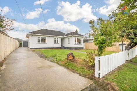 Photo of property in 37 Russell Road, Wainuiomata, Lower Hutt, 5014