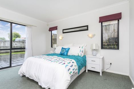Photo of property in 28 Carnelian Court, Westgate, Auckland, 0614