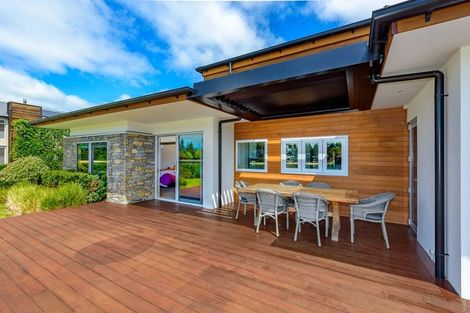 Photo of property in 28 Oakgrove Drive, Rangiora, 7400