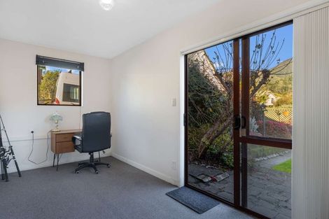 Photo of property in 2 Victoria Close, Picton, 7220