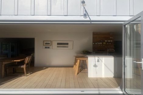 Photo of property in 16 Williamson Street, Cambridge, 3434