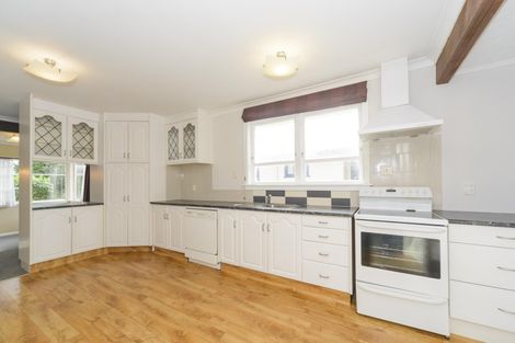 Photo of property in 5 Hartley Place, Awapuni, Palmerston North, 4412