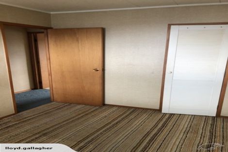 Photo of property in 2/1 Matua Place, Clendon Park, Auckland, 2103