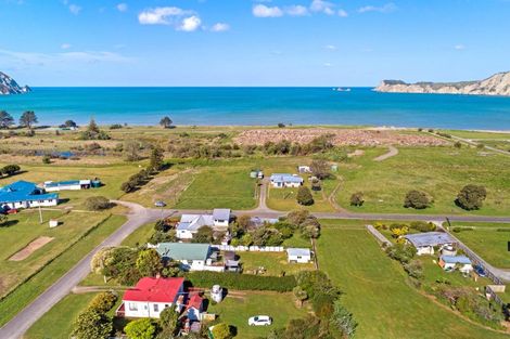 Photo of property in 4 Banks Street, Tolaga Bay, 4077